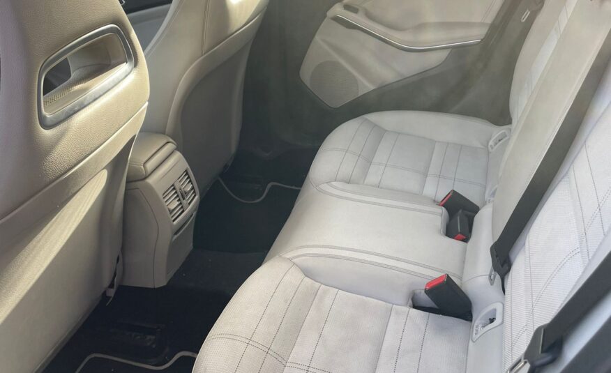 MERCEDES-BENZ GLA 200 CDI