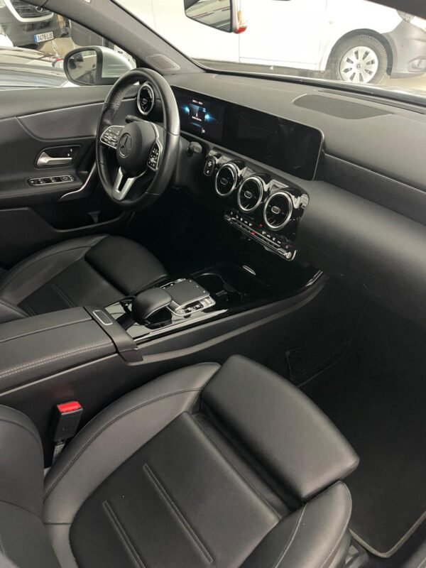 MERCEDES-BENZ Clase A 180D