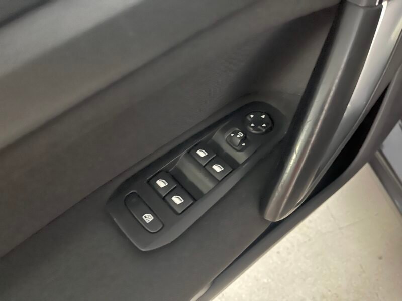 PEUGEOT 308 1.6 STYLE BLUEHDI