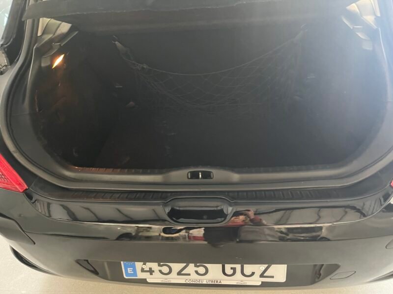 PEUGEOT 308 1.6 HDI