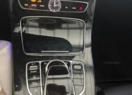 MERCEDES-BENZ CLASE E 220 d 4MATIC 4p.