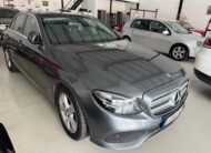MERCEDES-BENZ CLASE E 220 d 4MATIC 4p.