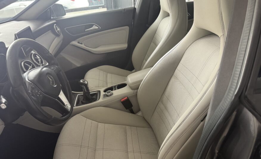 MERCEDES-BENZ CLASE CLA 200 CDI