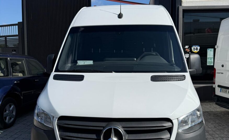 MERCEDES-BENZ SPRINTER 211 CDI
