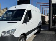 MERCEDES-BENZ SPRINTER 211 CDI