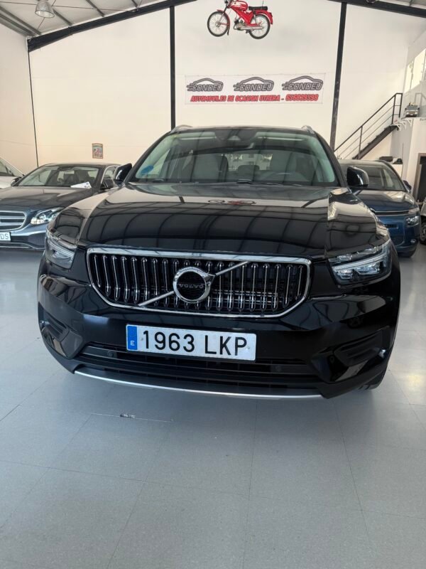 VOLVO XC-40 1.5 T-4 HIBRIDO ENCHUF