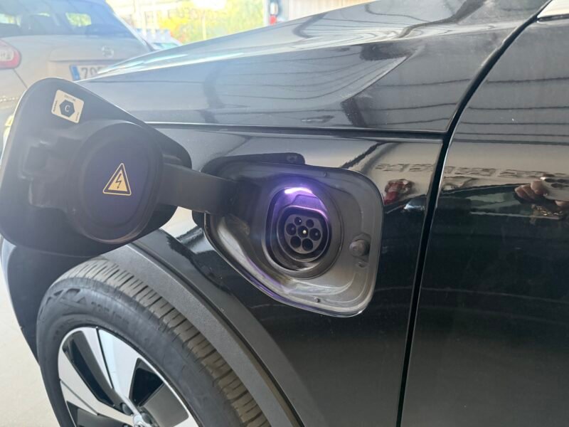 VOLVO XC-40 1.5 T-4 HIBRIDO ENCHUF