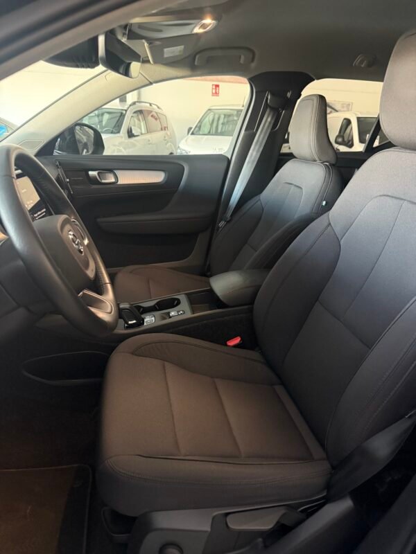 VOLVO XC-40 1.5 T-4 HIBRIDO ENCHUF