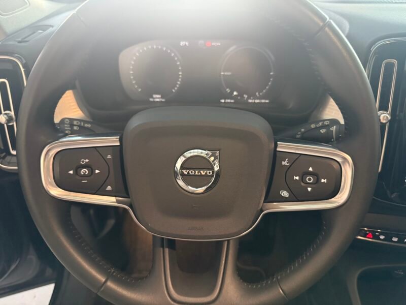 VOLVO XC-40 1.5 T-4 HIBRIDO ENCHUF