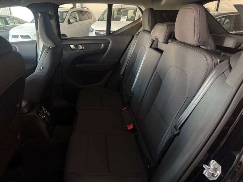 VOLVO XC-40 1.5 T-4 HIBRIDO ENCHUF