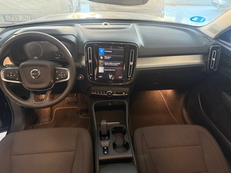 VOLVO XC-40 1.5 T-4 HIBRIDO ENCHUF