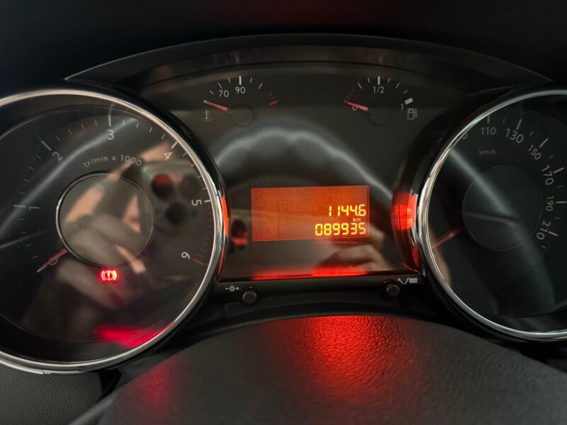 PEUGEOT 3008 1.6 STYLE BLUEHDI