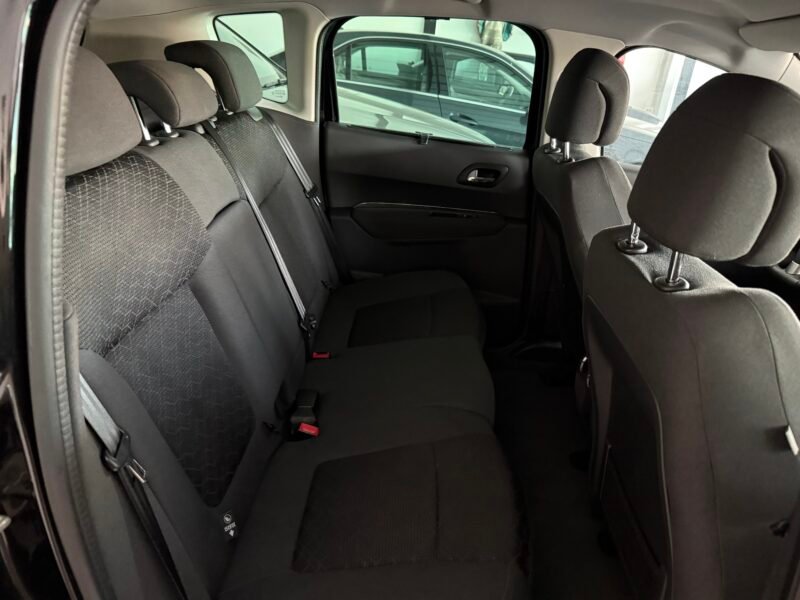 PEUGEOT 3008 1.6 STYLE BLUEHDI