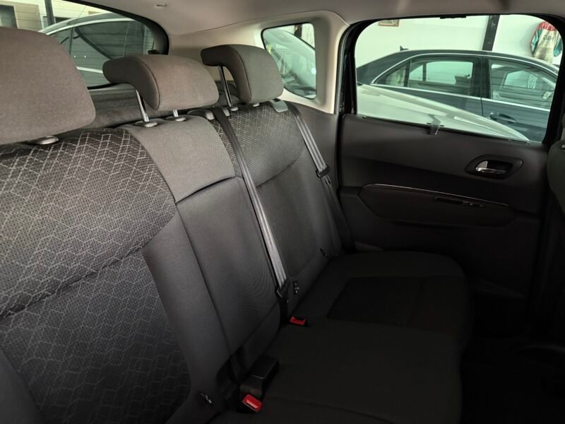 PEUGEOT 3008 1.6 STYLE BLUEHDI