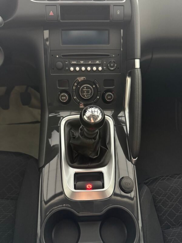 PEUGEOT 3008 1.6 STYLE BLUEHDI