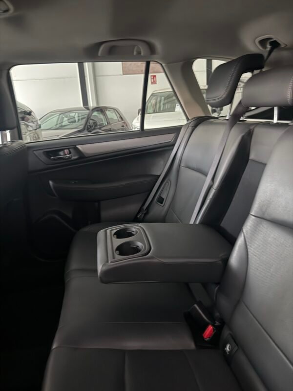 SUBARU OUTBACK 2.0