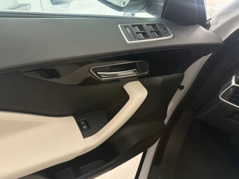 JAGUAR F-PACE 2.0 D