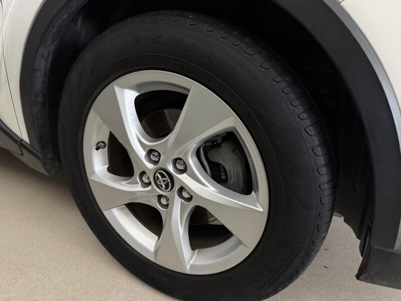 TOYOTA CH-R 1.8 HIBRIDO