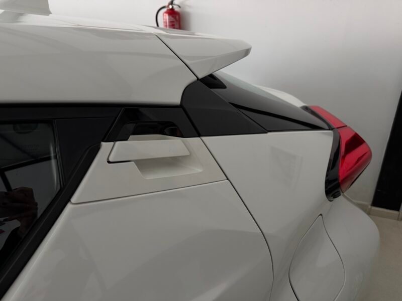 TOYOTA CH-R 1.8 HIBRIDO