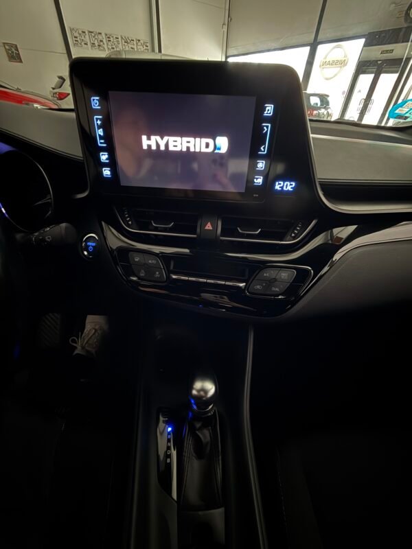 TOYOTA CH-R 1.8 HIBRIDO