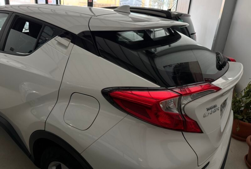TOYOTA CH-R 1.8 HIBRIDO