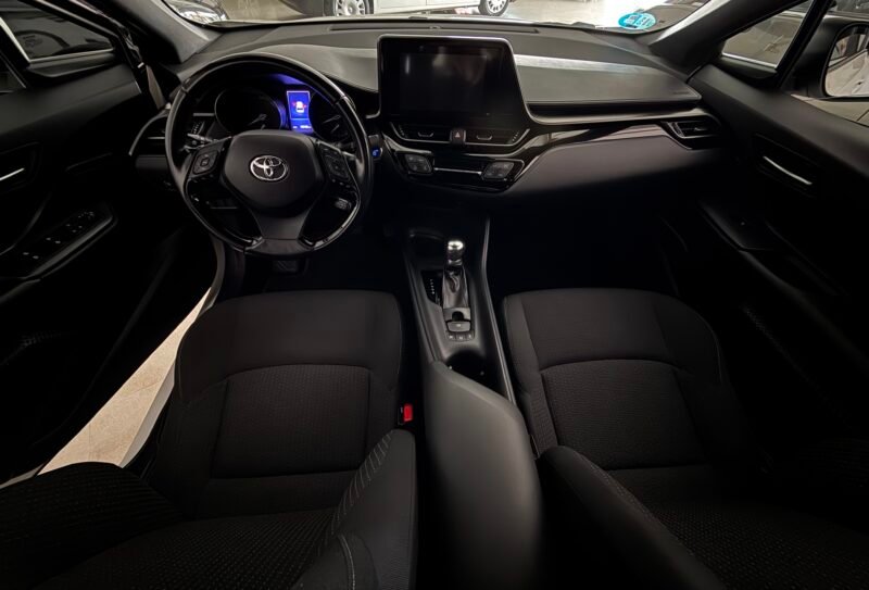 TOYOTA CH-R 1.8 HIBRIDO