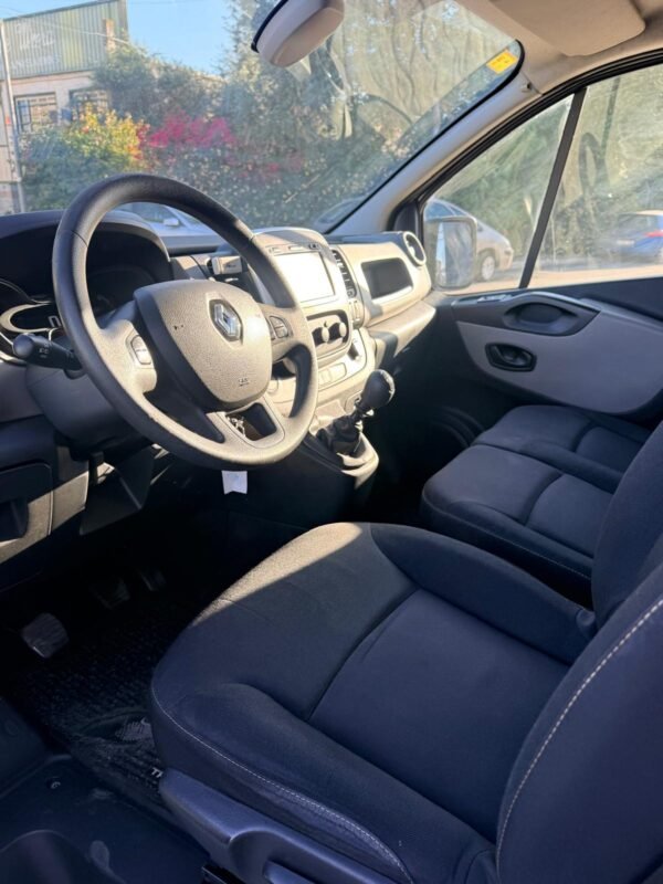 RENAULT TRAFIC 1.6 DCI